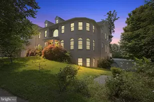 6529 Fairlawn Dr, McLean, VA 22101 - Photo 1