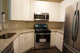 8183 Carnegie Hall Ct, Vienna, VA 22180 - Photo 6