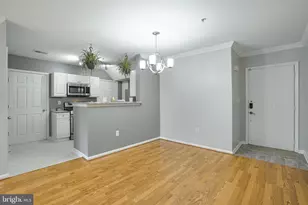 12804 Fair Briar Ln, Fairfax, VA 22033 - Photo 8