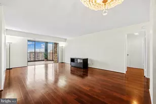 5902 Mt Eagle Dr, Alexandria, VA 22303 - Photo 6