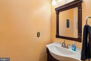 2730 Sasscer's Hill Ct, Oak Hill, VA 20171 - Photo 16