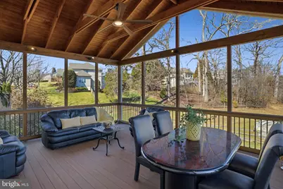 10500 Coving Cross Lane, Vienna, VA 22182 - Photo 22