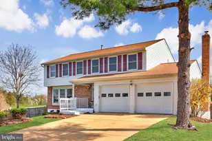 5483 Braddock Ridge Dr, Centreville, VA 20120 - Photo 2