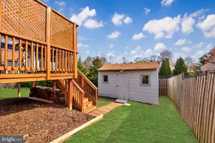 5483 Braddock Ridge Dr, Centreville, VA 20120 - Photo 4