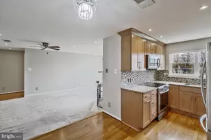 12101 Greenway Ct, Fairfax, VA 22033 - Photo 22