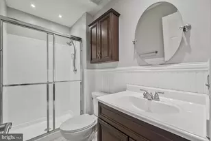 12101 Greenway Ct, Fairfax, VA 22033 - Photo 40