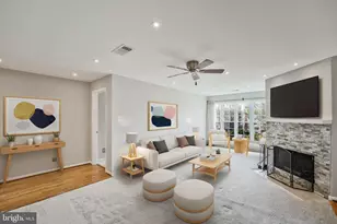 12101 Greenway Ct, Fairfax, VA 22033 - Photo 8