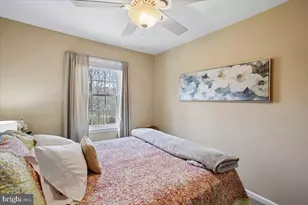 14525 Four Chimney Dr, Centreville, VA 20120 - Photo 22