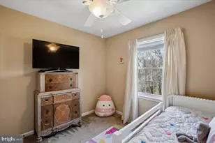 14525 Four Chimney Dr, Centreville, VA 20120 - Photo 26