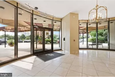 8340 Greensboro Drive #802, McLean, VA 22102 - Photo 10