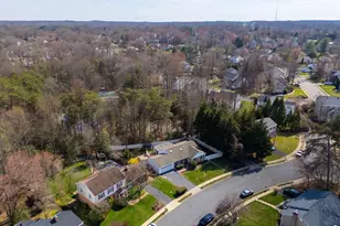 5425 Governor Yeardley Dr, Fairfax, VA 22032 - Photo 2