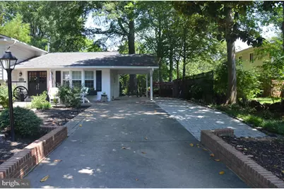 8705 Yardley Drive, Alexandria, VA 22308 - Photo 4