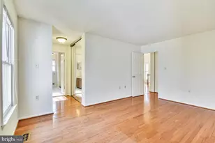 3023 Oakton Meadows Ct, Oakton, VA 22124 - Photo 12