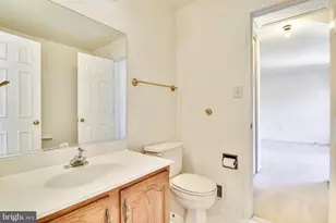 3023 Oakton Meadows Ct, Oakton, VA 22124 - Photo 18