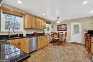 5206 Pimlico Ct, Fairfax, VA 22032 - Photo 10