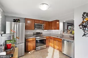 7457 Wounded Knee Rd, Lorton, VA 22079 - Photo 12