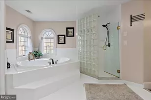 9498 Lynnhall Pl, Alexandria, VA 22309 - Photo 38