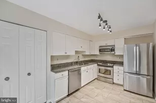 6274 Walkers Croft Way, Alexandria, VA 22315 - Photo 14