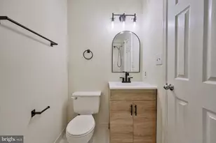 6274 Walkers Croft Way, Alexandria, VA 22315 - Photo 32