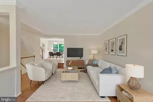 6274 Walkers Croft Way, Alexandria, VA 22315 - Photo 8