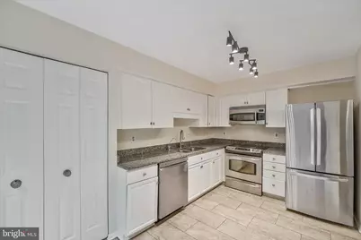 6274 Walkers Croft Way, Alexandria, VA 22315 - Photo 16