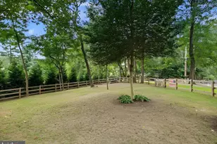 11713 Ayreshire Rd, Oakton, VA 22124 - Photo 50