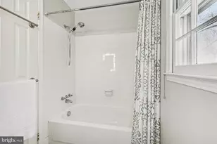 11713 Ayreshire Rd, Oakton, VA 22124 - Photo 36