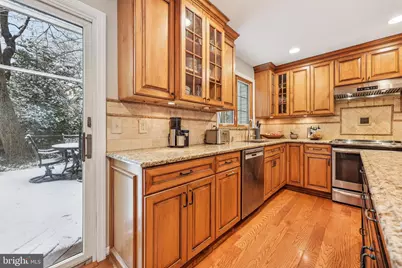 11713 Ayreshire Road, Oakton, VA 22124 - Photo 8