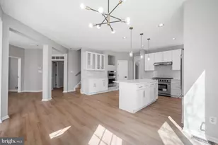 2373 Whitestone Hill Ct, Falls Church, VA 22043 - Photo 14