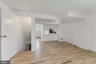 1682 Harvest Green Ct, Reston, VA 20194 - Photo 6