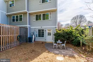 1682 Harvest Green Ct, Reston, VA 20194 - Photo 26