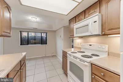 10218 Bushman Drive #101, Oakton, VA 22124 - Photo 20