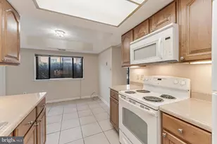 10218 Bushman Dr, Oakton, VA 22124 - Photo 20