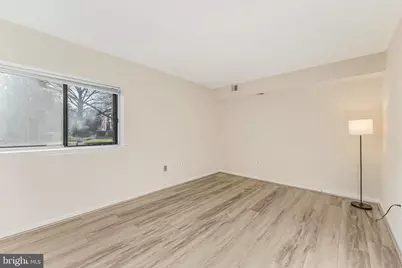 10218 Bushman Drive #101, Oakton, VA 22124 - Photo 10