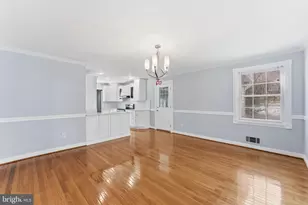 3911 Shelley Ln, Annandale, VA 22003 - Photo 8