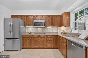 8312 Wickham Rd, Springfield, VA 22152 - Photo 14