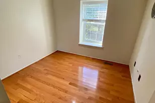 8852 Cork County Ct, Springfield, VA 22152 - Photo 16