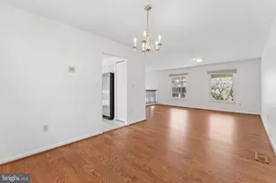 8910 Spur Rd, Springfield, VA 22153 - Photo 10