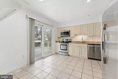 8910 Spur Road, Springfield, VA 22153 - Photo 12