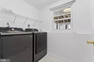 8910 Spur Rd, Springfield, VA 22153 - Photo 34