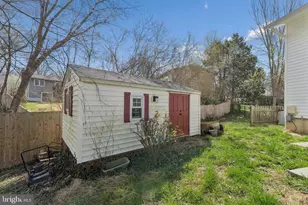 8910 Spur Rd, Springfield, VA 22153 - Photo 42