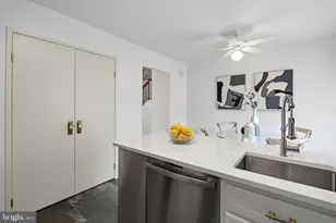 9060 Blarney Stone Dr, Springfield, VA 22152 - Photo 16