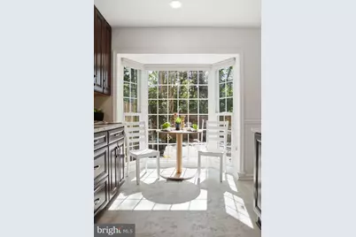 7379 Hallcrest Drive, McLean, VA 22102 - Photo 6
