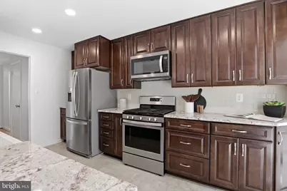 7379 Hallcrest Drive, McLean, VA 22102 - Photo 4