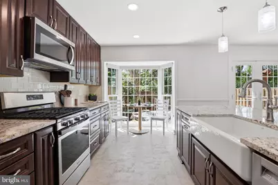 7379 Hallcrest Drive, McLean, VA 22102 - Photo 6