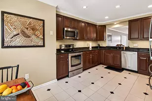 7923 Valleyfield Dr, Springfield, VA 22153 - Photo 10