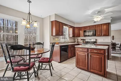 5705 Patrick Oroarke Court, Fairfax Station, VA 22039 - Photo 6