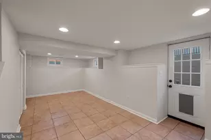 6106 Bangor Dr, Alexandria, VA 22303 - Photo 22