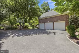 12309 Blair Ridge Rd, Fairfax, VA 22033 - Photo 6