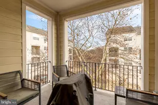 4420 Beechstone Ln, Fairfax, VA 22033 - Photo 8